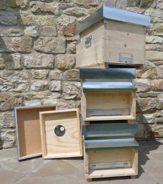 L'insieme (per annuncio).jpg